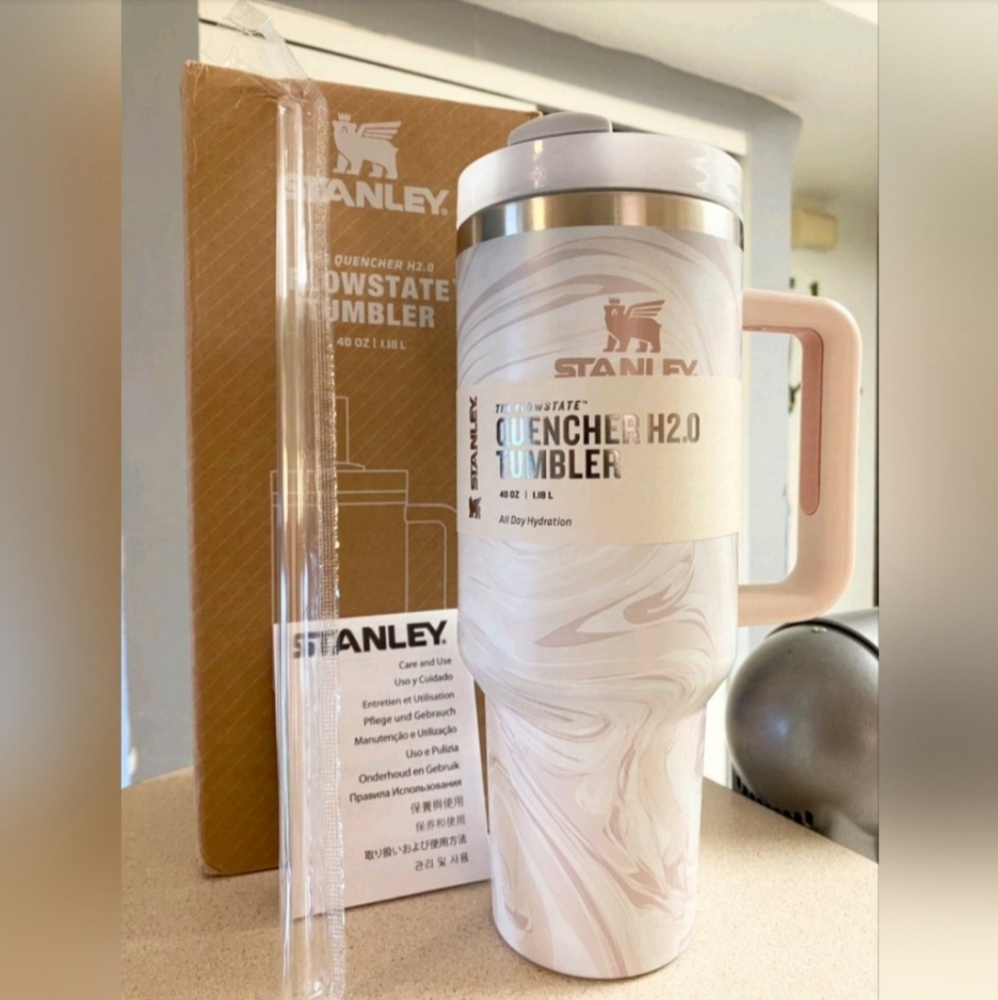 Stanley Cup 40oz Quencher H2.0 Tumbler - Chocolate Color